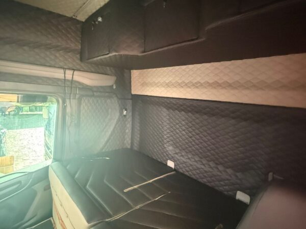 Maleiro e Forração Interna - 39