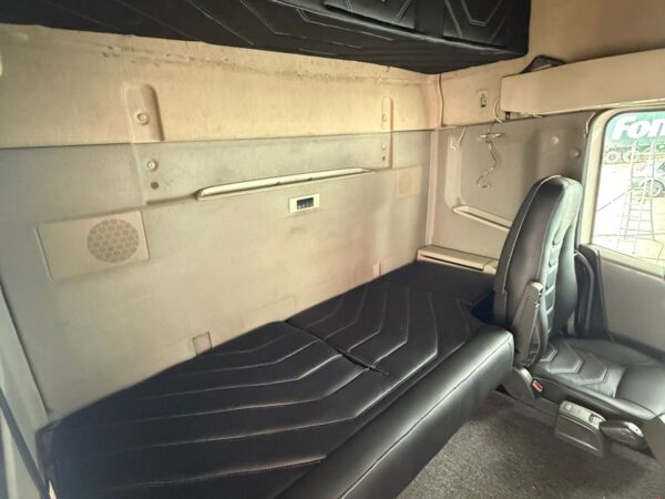 Maleiro e Forração Interna - 17