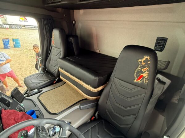 Maleiro e Forração Interna - 16