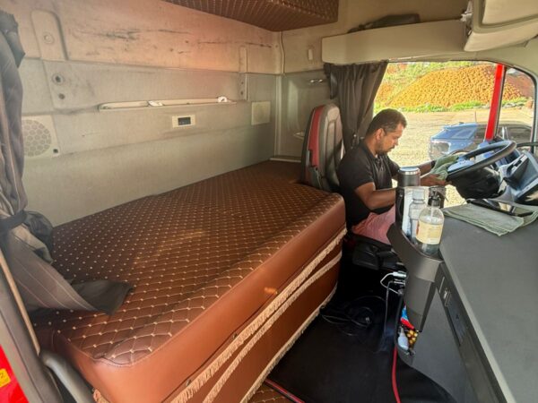 Maleiro e Forração Interna - 15