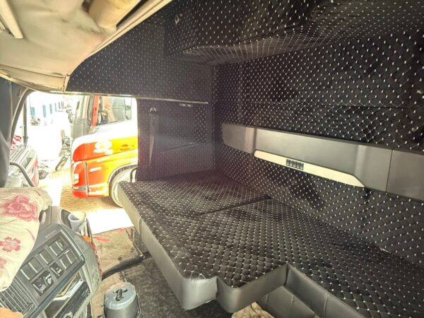 Maleiro e Forração Interna - 13